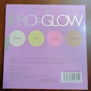 Malibu Glitz Sexylight Pro- Glow Makeup Palette Snow Bliss Rose Champagne